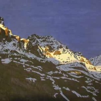 last light on lake o'hara mountain tops